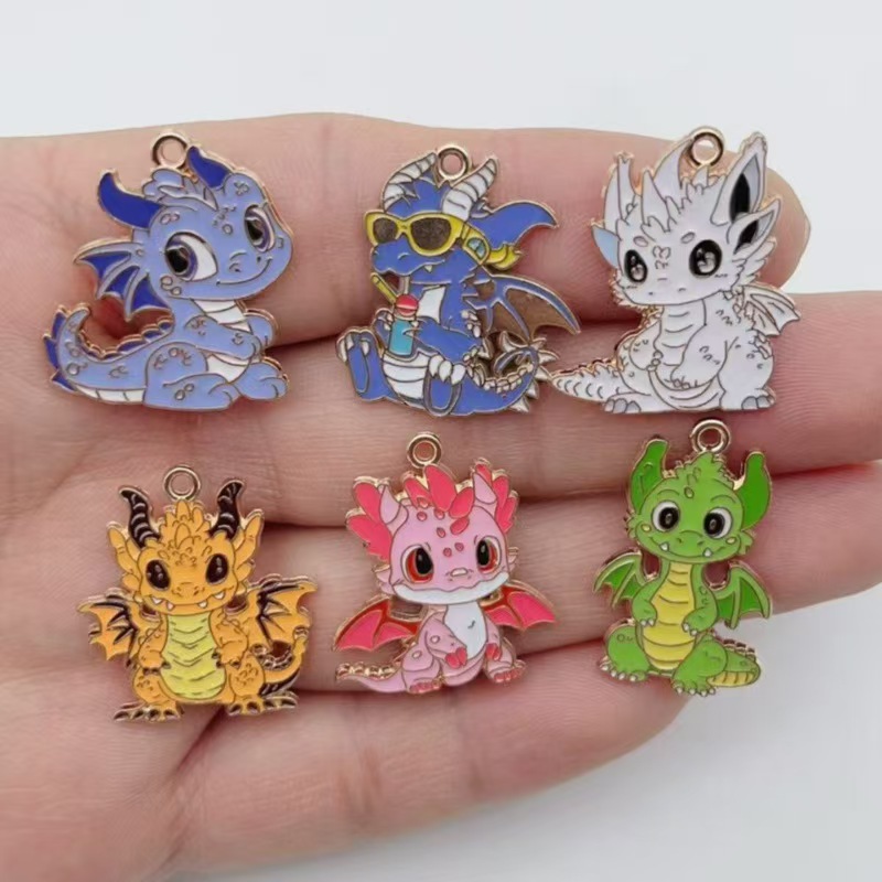 Jewelry Making Party - จี้ห้อยรูปมังกรน้อยแบบ DIY ลายการ์ตูนเคลือบน้ำมัน 10 ชิ้น สำหรับทำเครื่องประดับ
